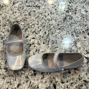 Old Navy size 1 ballet flats